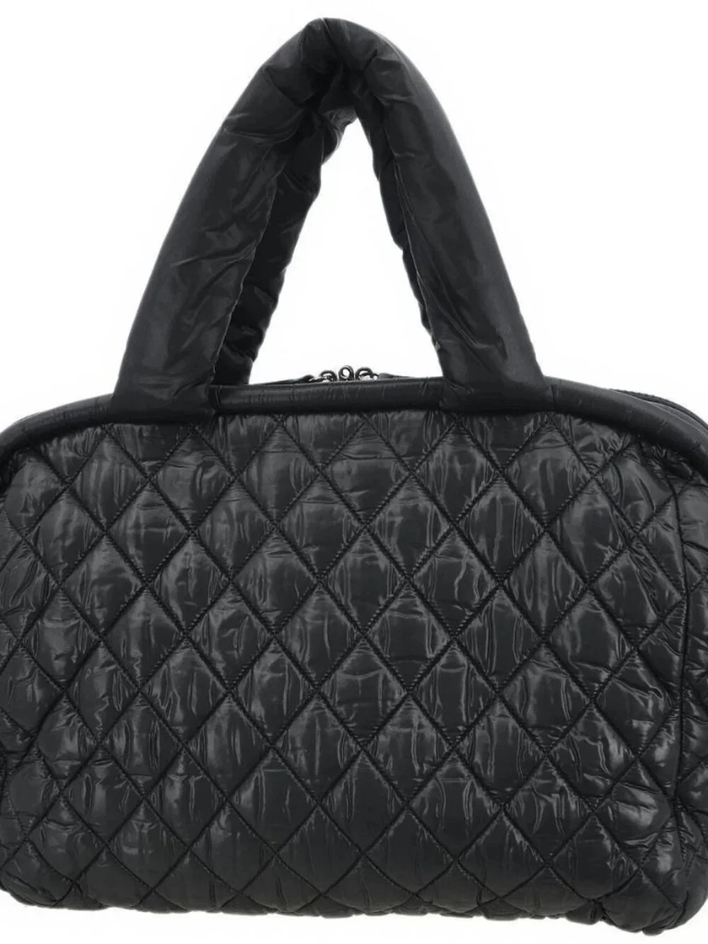 CHANEL outside 	a